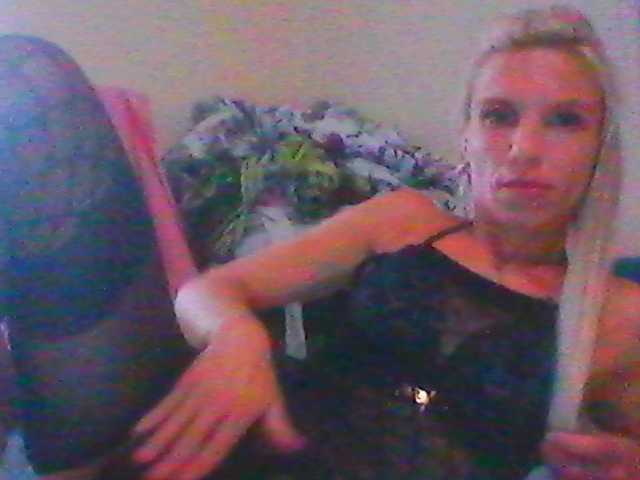 Laurien live cam on BongaCams