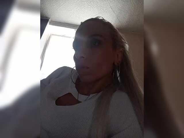 Laurien live cam on BongaCams