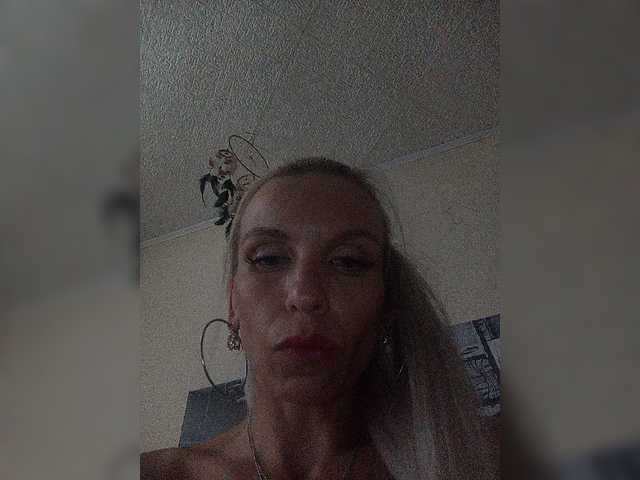 Laurien live cam on BongaCams