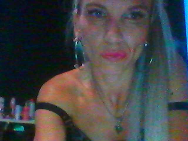 Laurien live cam on BongaCams