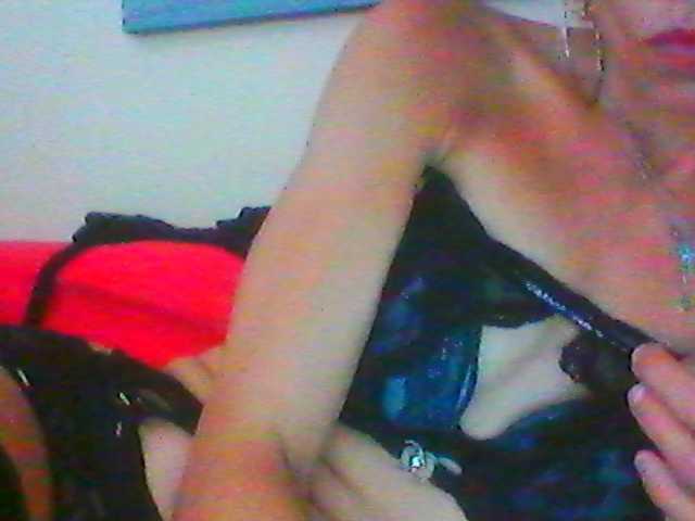 Laurien live cam on BongaCams