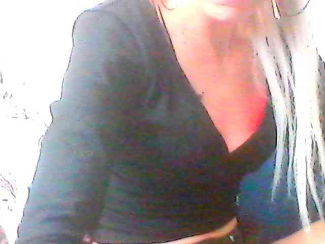 Model: Lauries