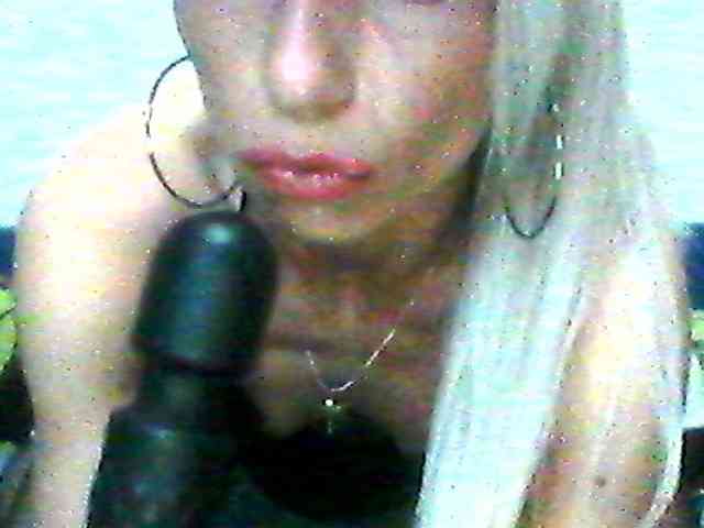 Model: Lauries