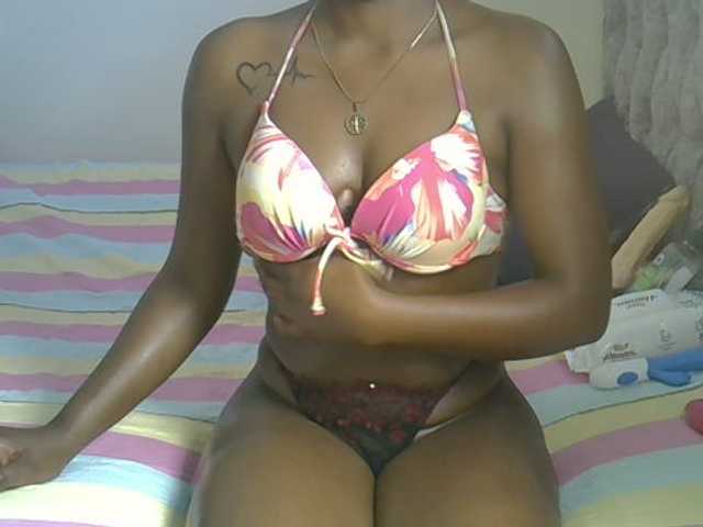 Alexa3909 live cam on BongaCams