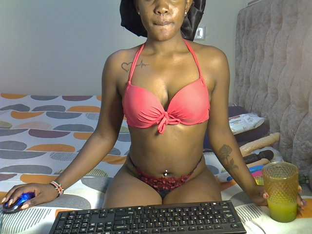 Alexa3909 live cam on BongaCams