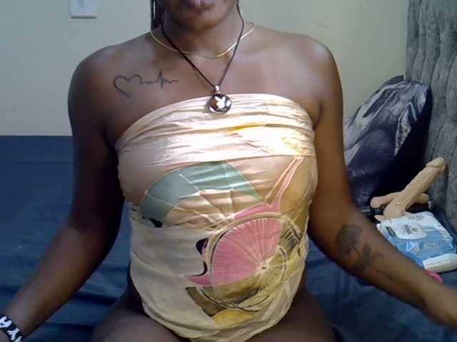 Alexa3909 live cam on BongaCams