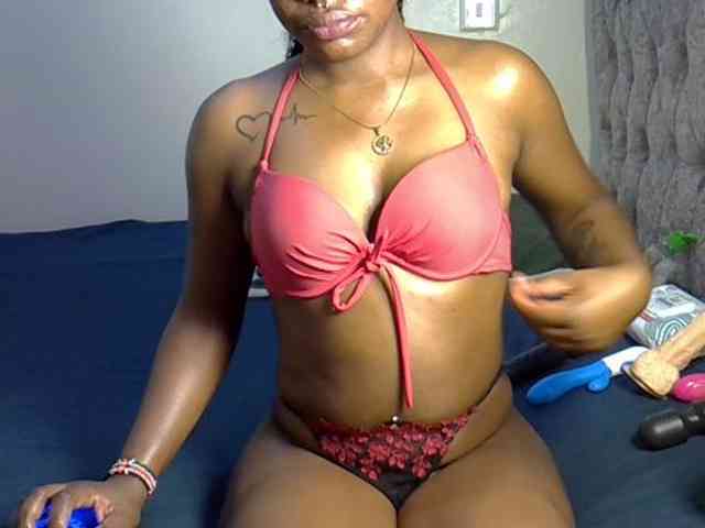 Alexa3909 Live Webcam on BongaCams