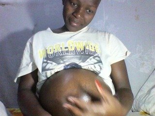 african-pussy1's Live Webcam