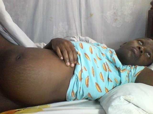 african-pussy1 live cam on BongaCams