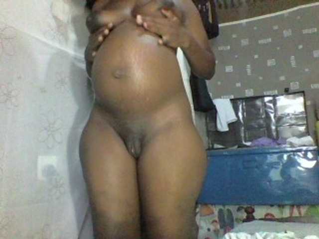 african-pussy1 live cam on BongaCams