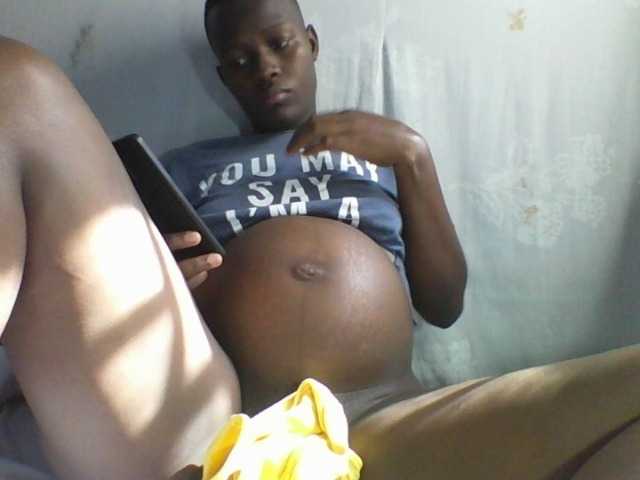african-pussy1 live cam on BongaCams