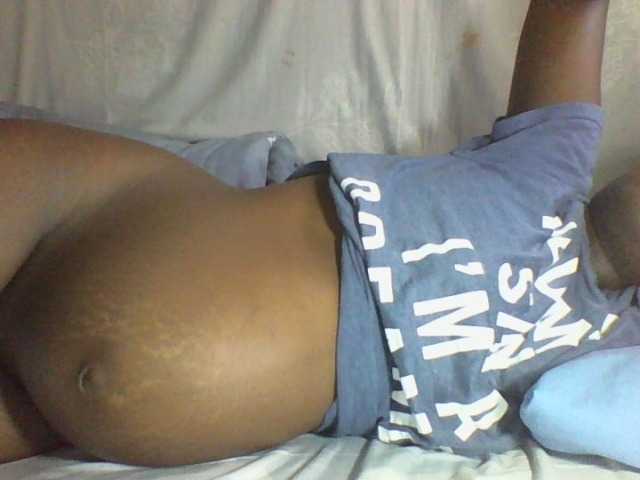 african-pussy1 live cam on BongaCams