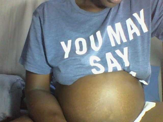 african-pussy1 live cam on BongaCams