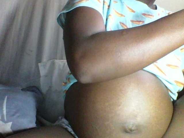 african-pussy1 live cam on BongaCams