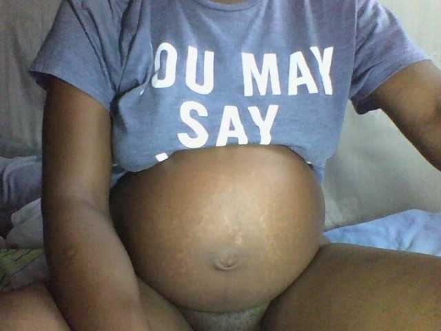 african-pussy1 live cam on BongaCams