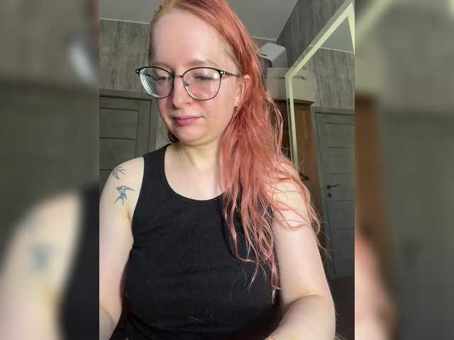 Emma4coy live cam on BongaCams