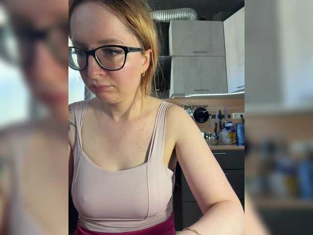 Emma4coy live cam on BongaCams