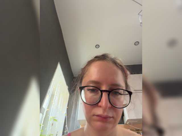 Emma4coy live cam on BongaCams
