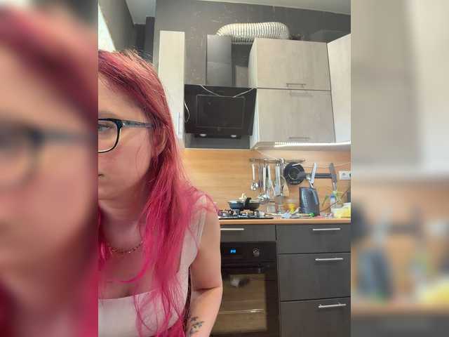 Emma4coy live cam on BongaCams