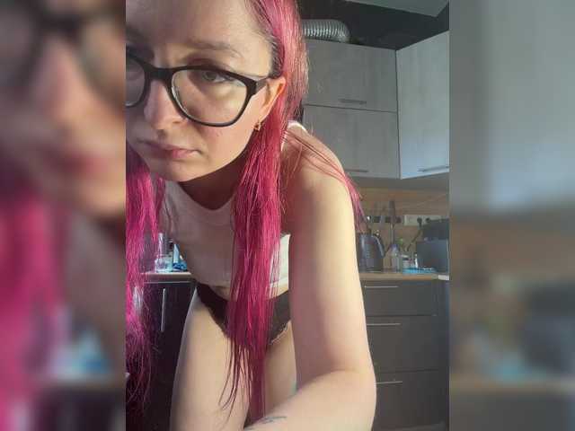 emma4you live cam preview