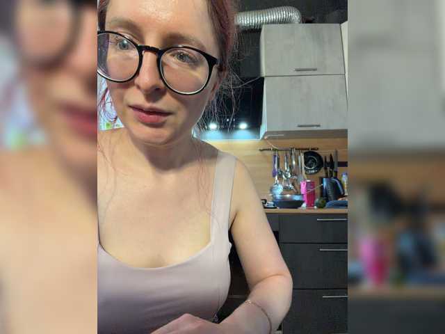 Emma4coy live cam on BongaCams