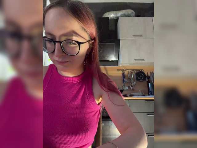 Emma4coy live cam on BongaCams