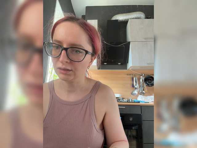 Emma4coy live cam on BongaCams