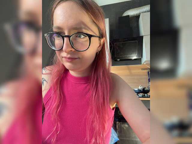 emma4you live cam preview