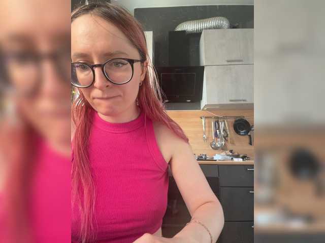 Emma4coy live cam on BongaCams