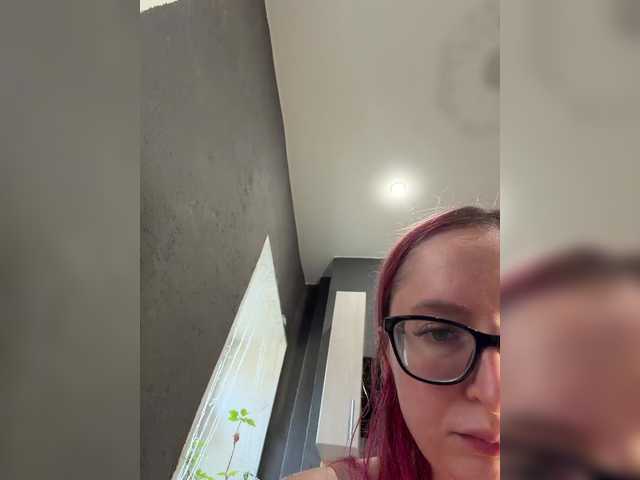 Emma4coy live cam on BongaCams
