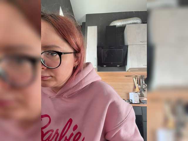 Emma4coy live cam on BongaCams