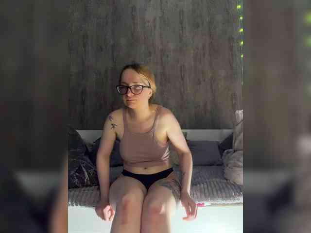 Model: Emma4you