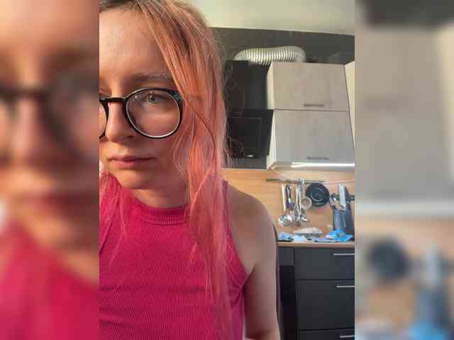Model: Emma4you