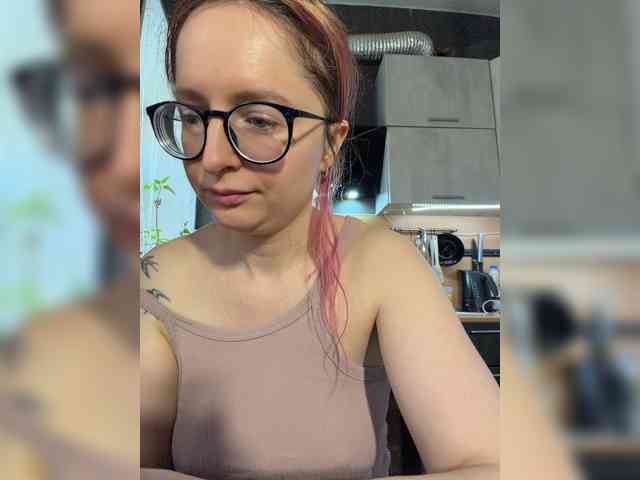 Model: Emma4you
