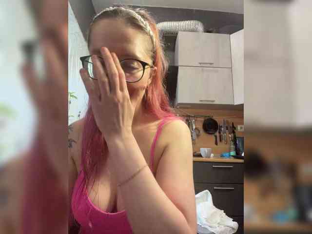 Model: Emma4you