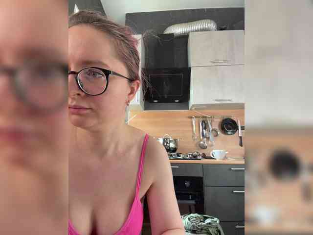 Model: Emma4you