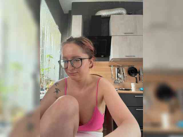 Model: Emma4you