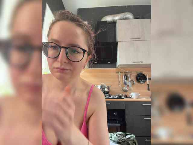 Model: Emma4you