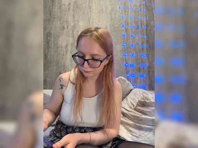 Model: Emma4you