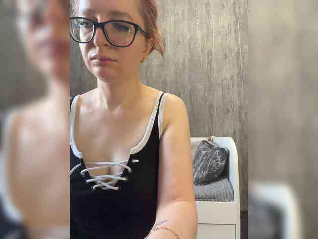 Model: Emma4you