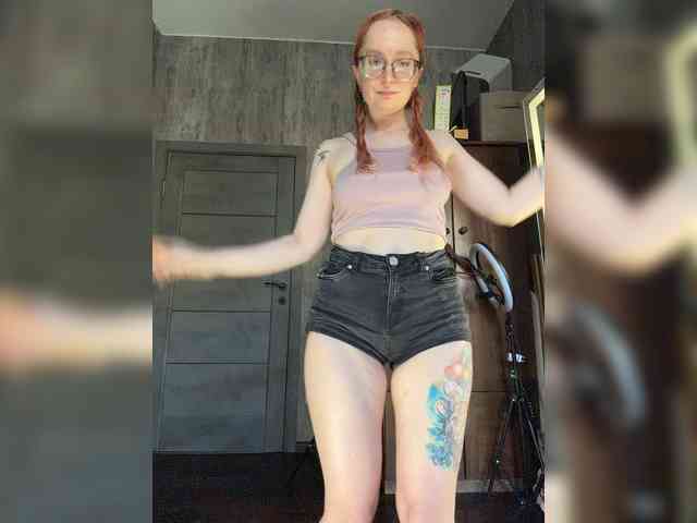 Model: Emma4you