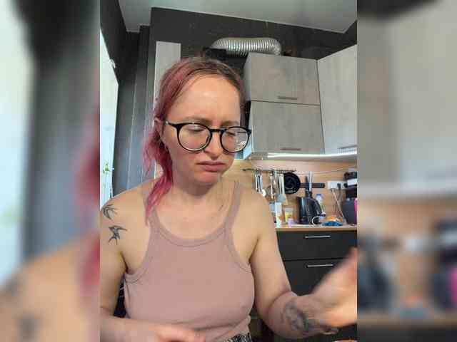 Model: Emma4you