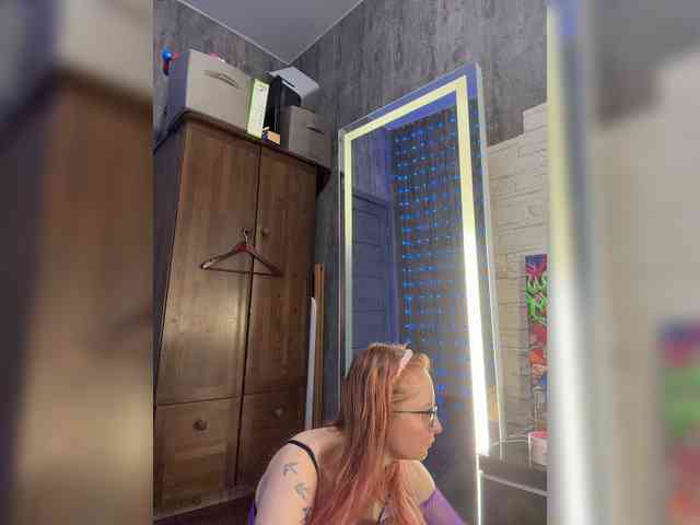 Model: Emma4you