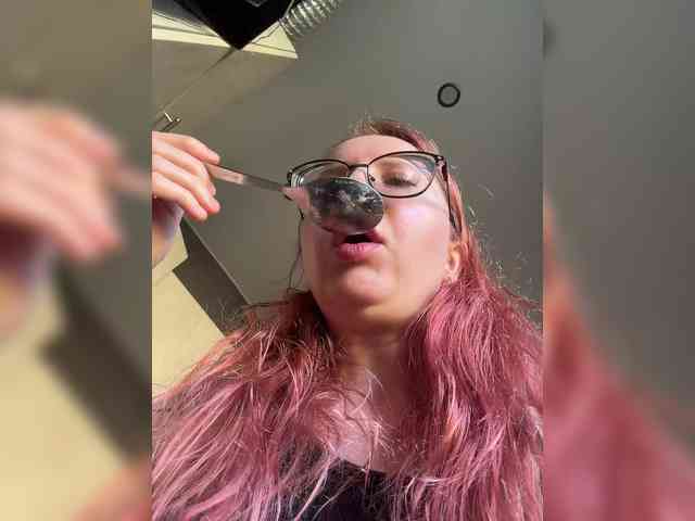 Model: Emma4you