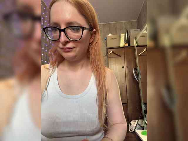 Model: Emma4you