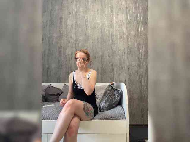 Model: Emma4you