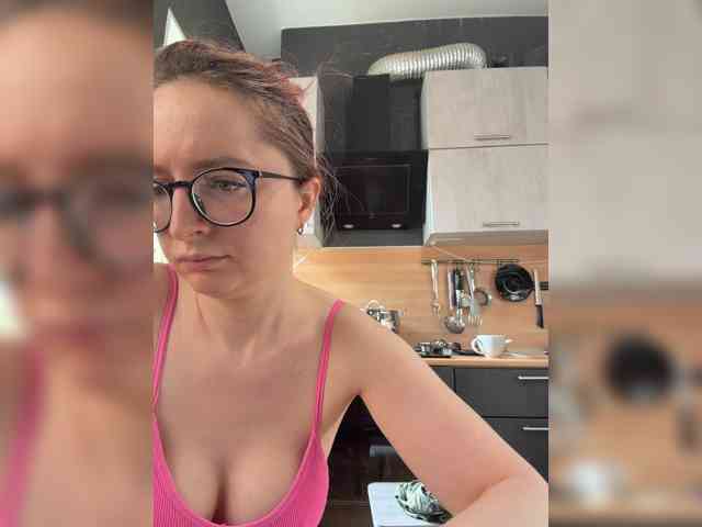Model: Emma4you
