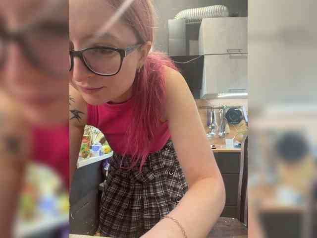 Model: Emma4you