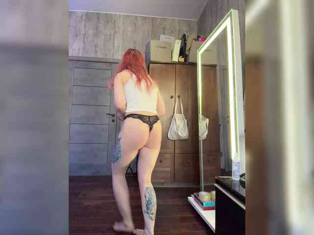 Model: Emma4you