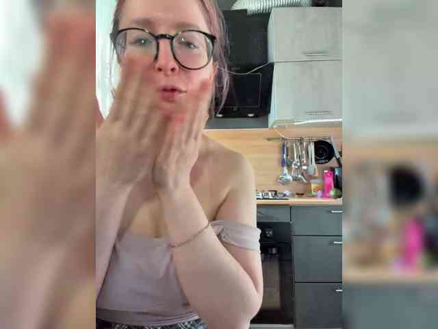 Model: Emma4you